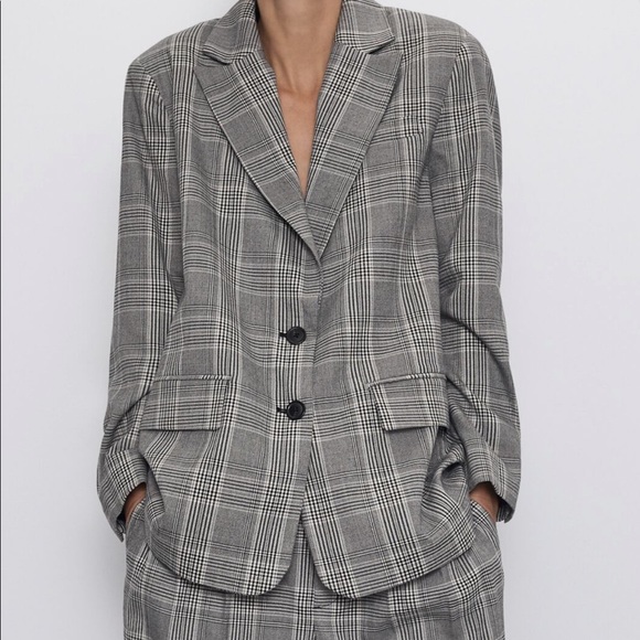 Zara Jackets & Blazers - Zara plaid blazer
